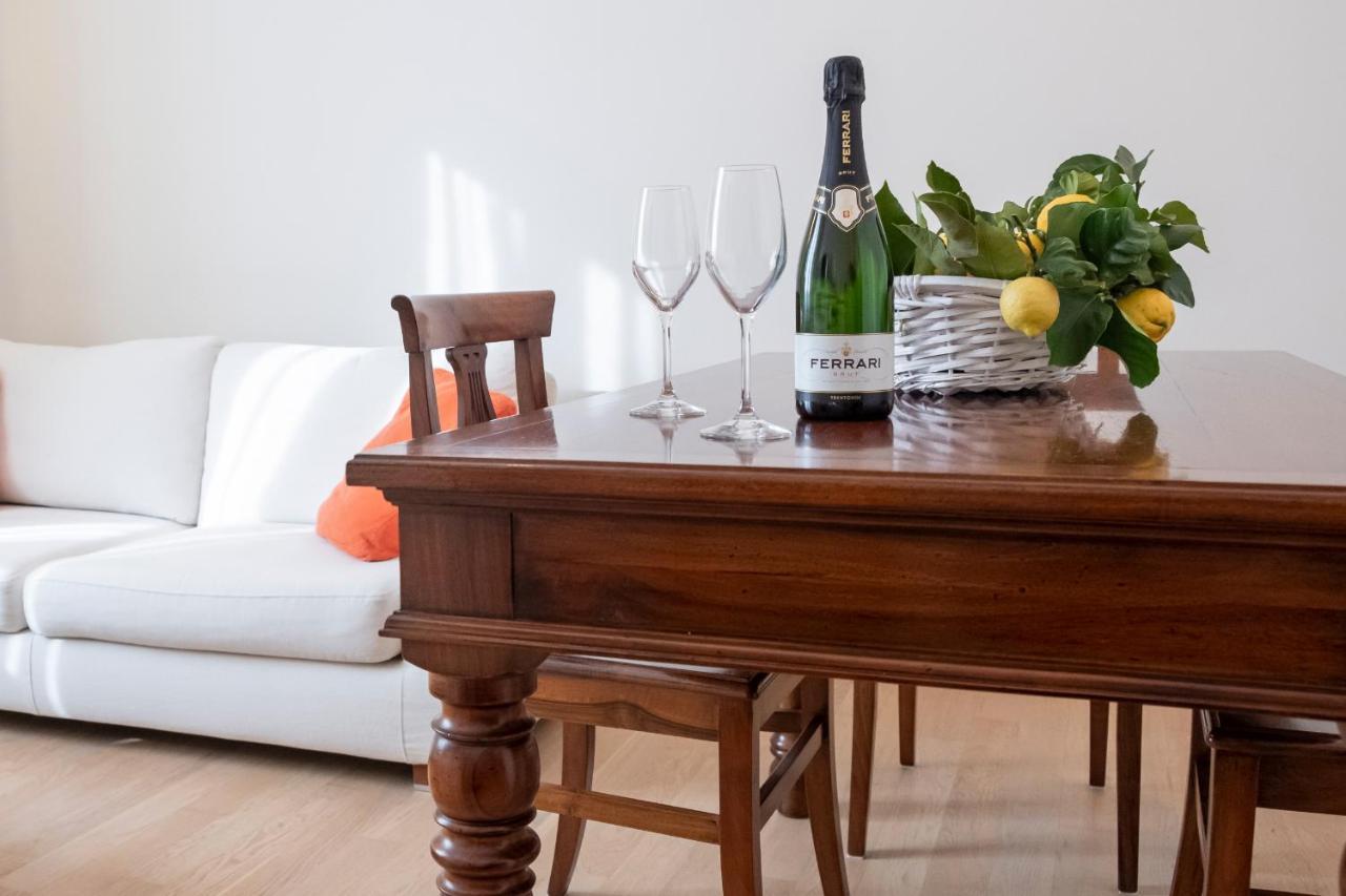 Noliday Suite Riviera Luxury Sea Flat Buitenkant foto