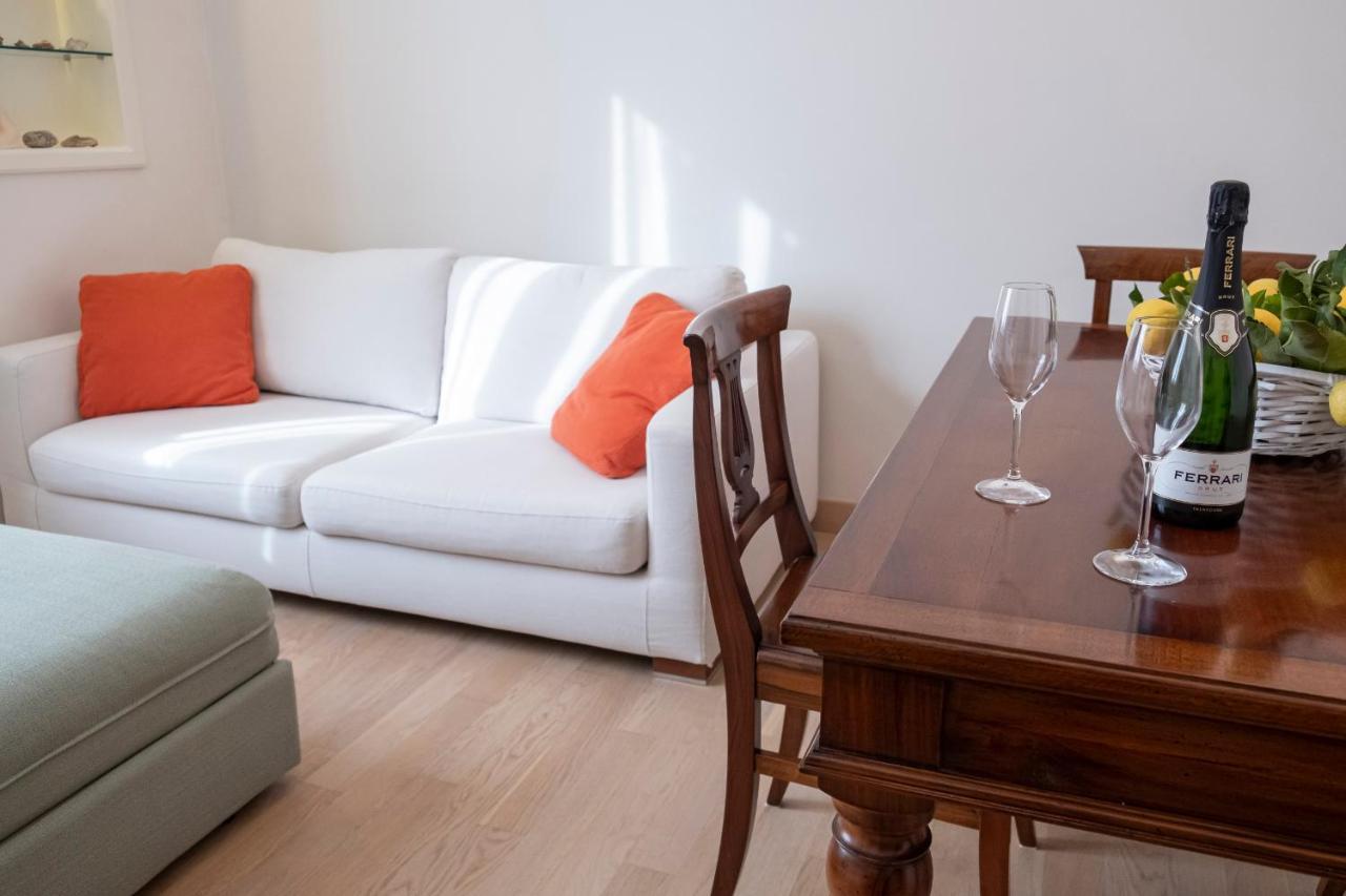Noliday Suite Riviera Luxury Sea Flat Buitenkant foto